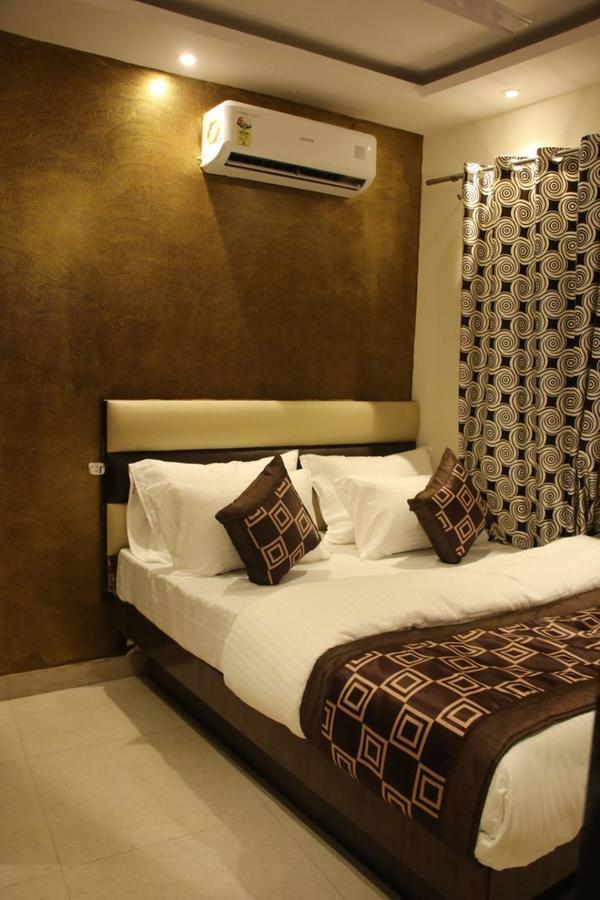 Hotel Snow White Inn New Delhi Extérieur photo