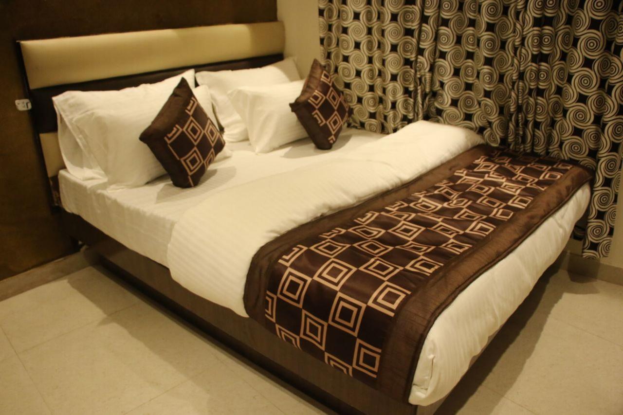 Hotel Snow White Inn New Delhi Extérieur photo