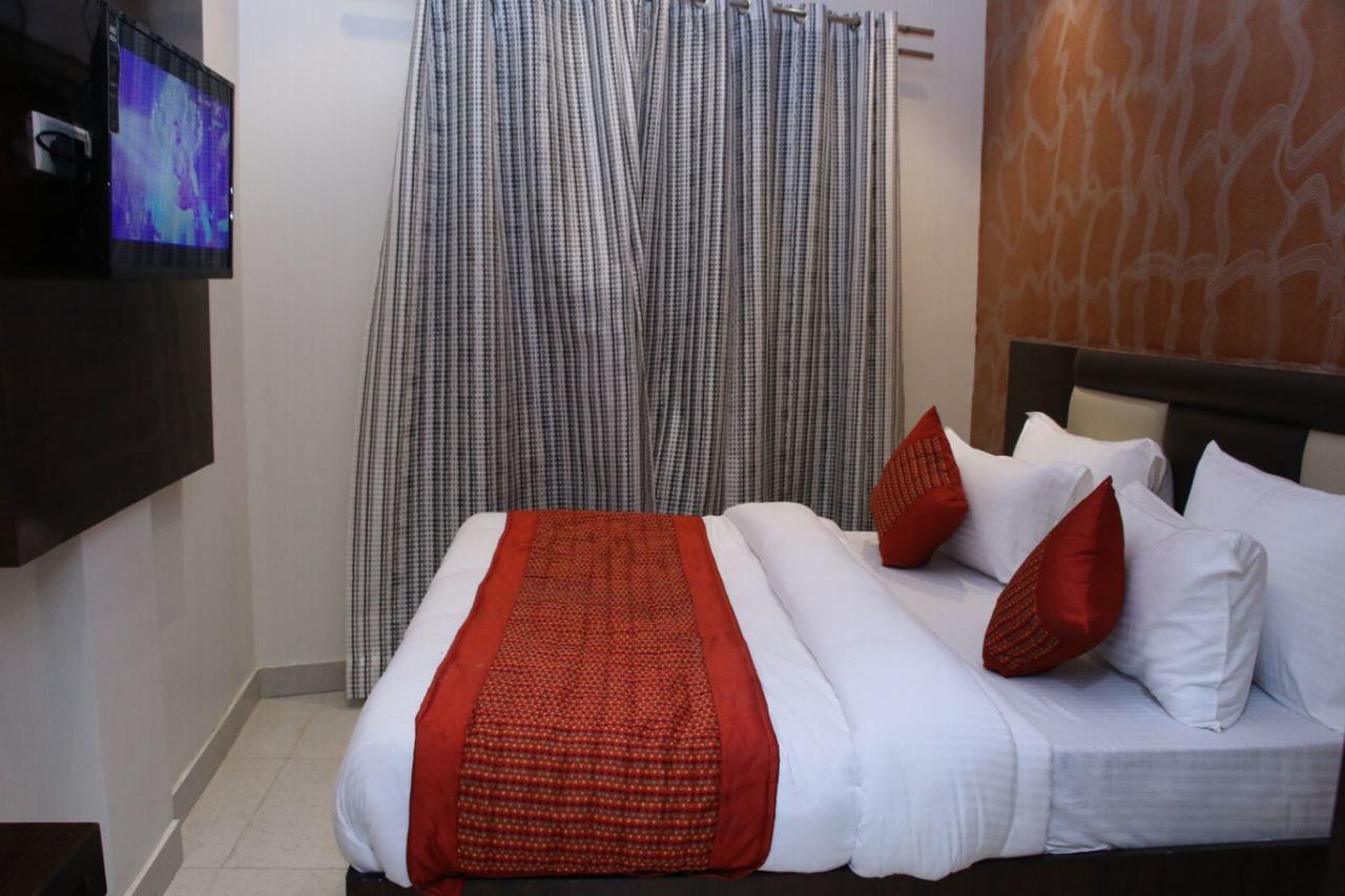 Hotel Snow White Inn New Delhi Extérieur photo