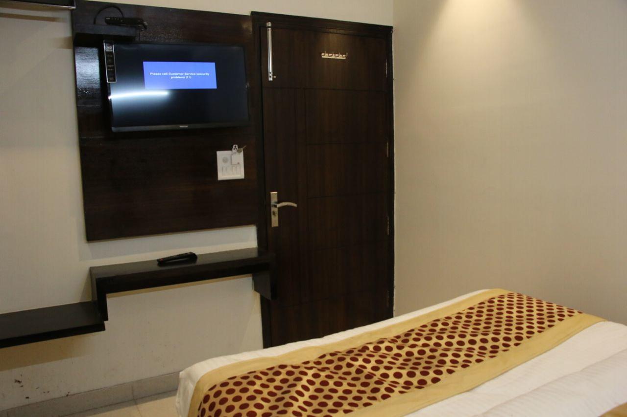 Hotel Snow White Inn New Delhi Extérieur photo