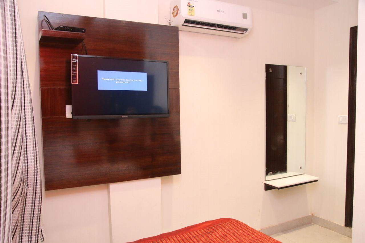Hotel Snow White Inn New Delhi Extérieur photo
