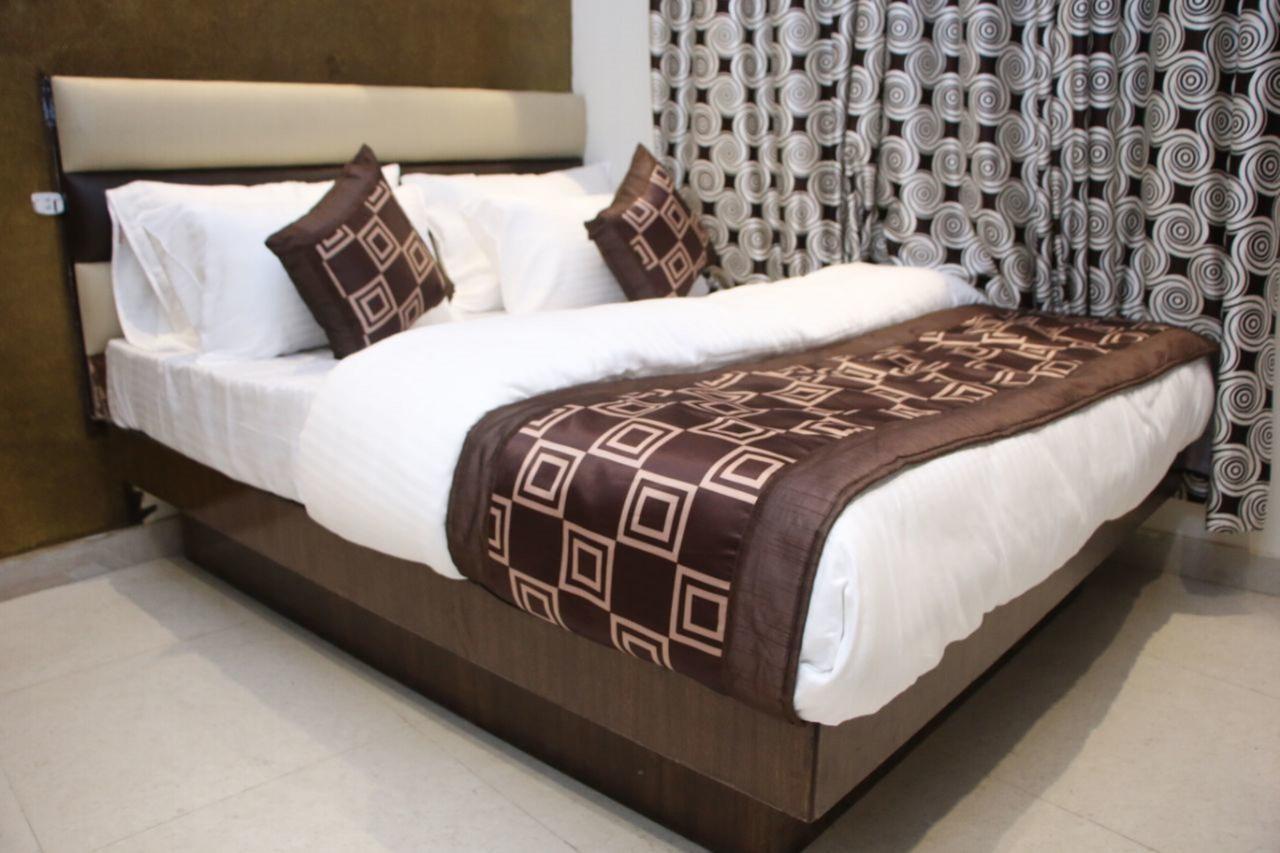 Hotel Snow White Inn New Delhi Extérieur photo