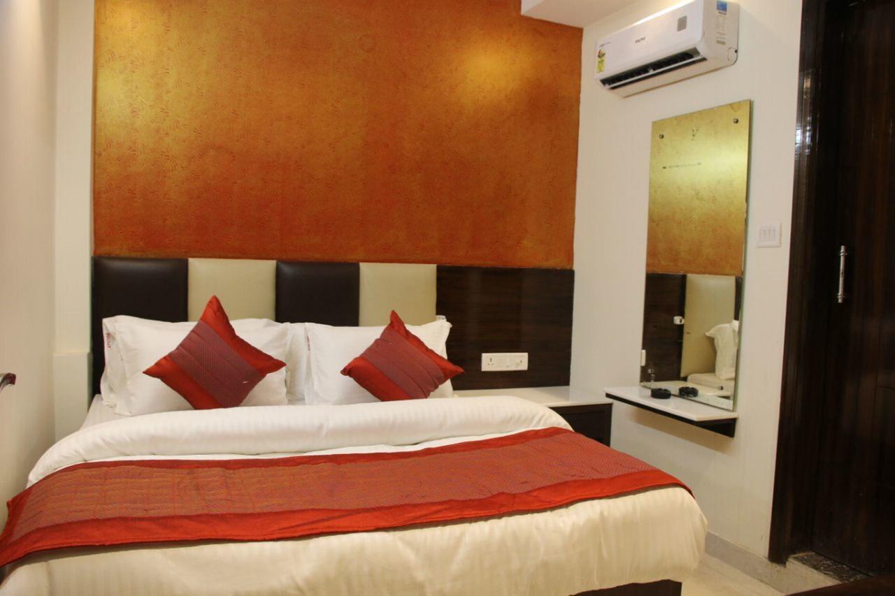 Hotel Snow White Inn New Delhi Extérieur photo