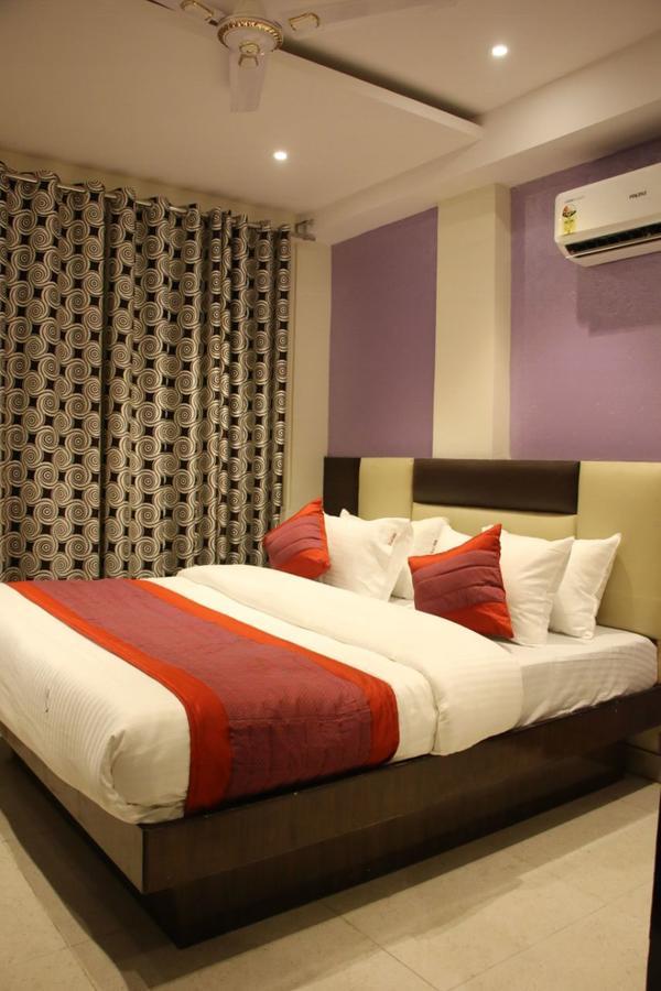 Hotel Snow White Inn New Delhi Extérieur photo