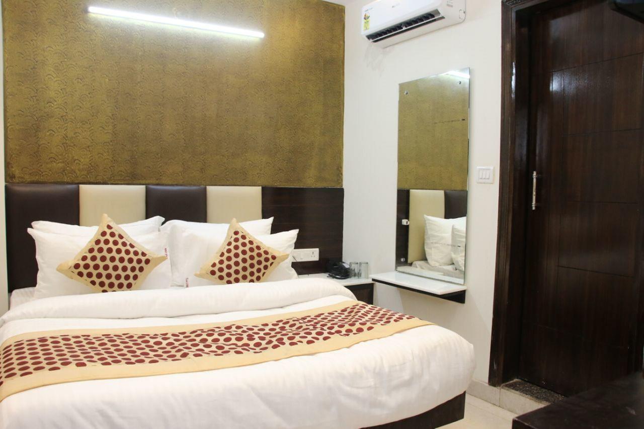 Hotel Snow White Inn New Delhi Extérieur photo